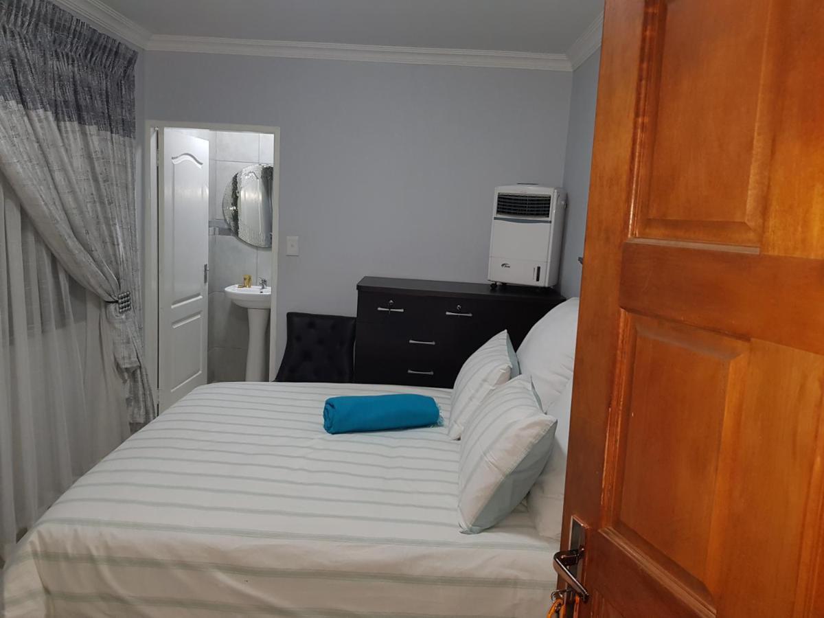 Good 2 Go Guest House Бенони Экстерьер фото